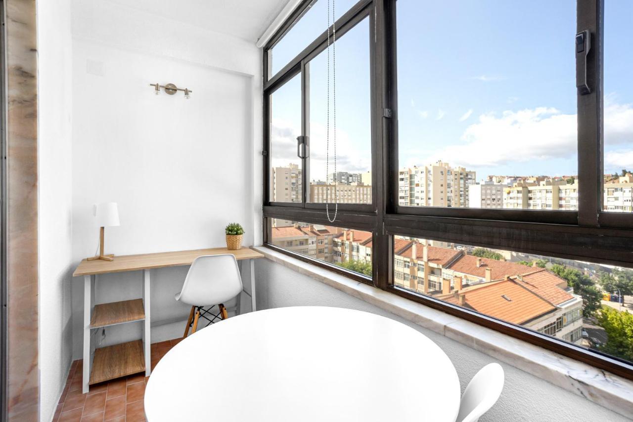 Gasthof Wonderful Shared In Alfornelos - Near Metro!