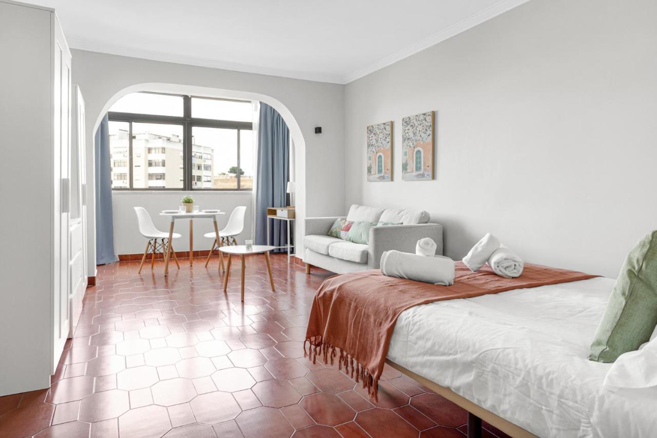 Wonderful Shared In Alfornelos - Near Metro! * Lissabon