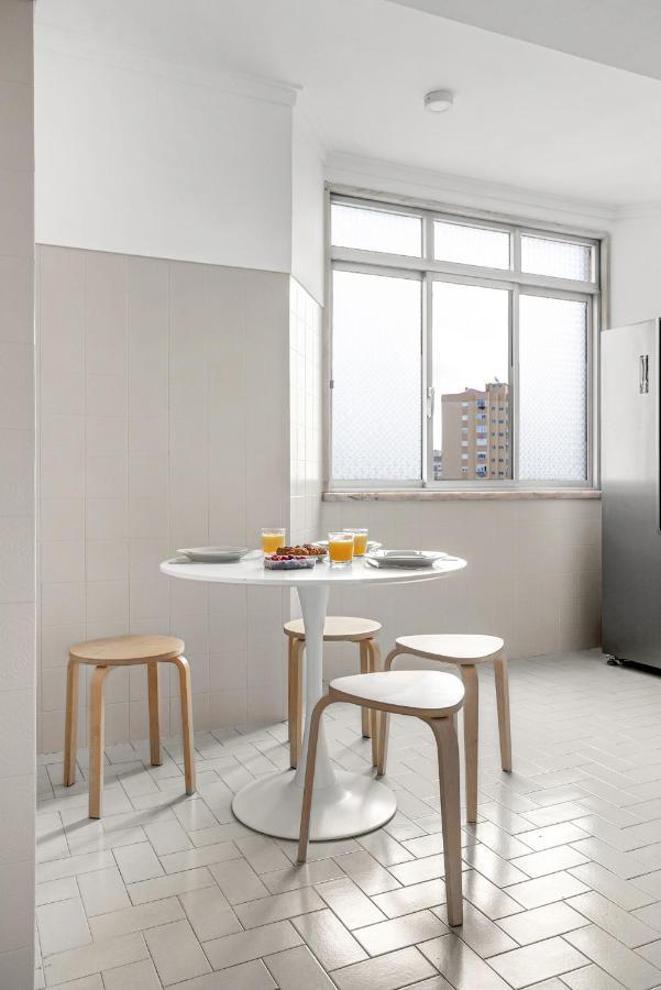 Wonderful Shared In Alfornelos - Near Metro! Gasthof Lissabon