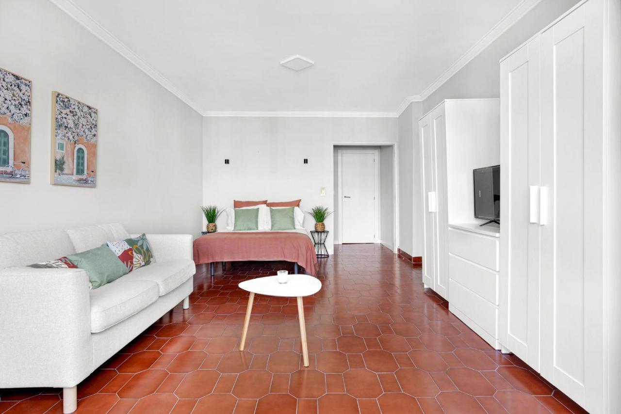 Wonderful Shared In Alfornelos - Near Metro! Gasthof *